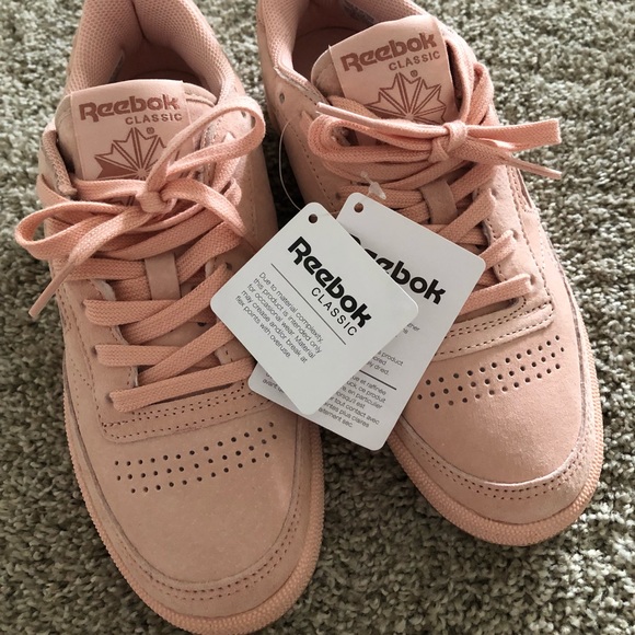 Reebok Shoes - NWT Reebok Classic